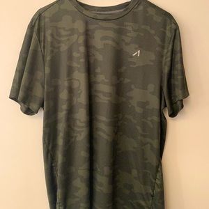 🌟Layer 8 Camo tee